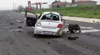 Tekirdağ'da otomobil refüje çarptı