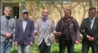 Ali Öztunç, Ozan Aşık Mahsuni Şerif'in Köyünde Vatandaşların Harabeye Dönmüş Okulda Oy Kullanmak Zorunda Bırakılmasına Tepki Gösterdi: 'Uyarıyorum...