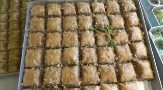 Edirneli Baklavacı: '25 Senedir Buradayım, Ben Böyle Berbat Bir İş Görmedim. Bir Kilo Baklava, En Ucuzu 100 Lira'