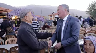 Honaz Belediyesi son iftar sofrasını Kızılyer Mahallesi'nde kurdu