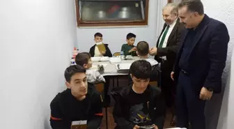 Kaymakam Odabaş, Ağa Cami Yatılı Hafızlık Kuran Kursu öğrencileriyle iftarda buluştu