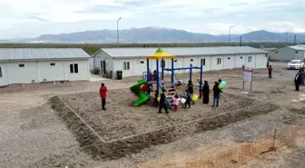 Malatya'da bir sanayi kuruluşu, işçileri için konteyner kent kurdu