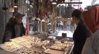 AK Partili Behiye Eker, Beykoz esnafını ziyaret etti