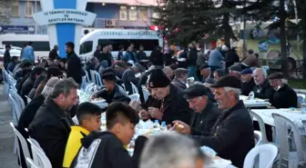 Başkan Ataç, Alpu'da vatandaşlarla iftar yaptı