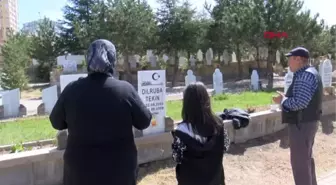 14 YIL ÖNCE ŞEKER TOPLARKEN ÖLDÜRÜLEN AHMET'İN VE DİLRUBA'NIN AİLESİNİN HÜZÜNLÜ BAYRAMI