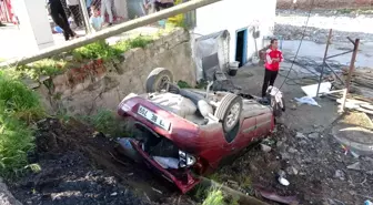 Elazığ'da otomobil bahçeye uçtu: 2'si çocuk 5 kişi yaralandı