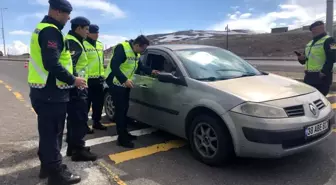 İl Jandarma Komutanı Yiğit'ten trafik denetimi