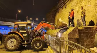 İzmit Belediye Başkanı Hürriyet, Gar Yolundaki Çalışmaları Yerinde İnceledi