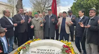 Milli Yol Partisi lideri Çayır'dan Muhsin Yazıcıoğlu'nun kabrine bayram ziyareti