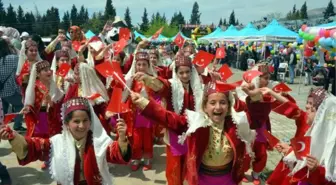 Depremin merkez üssü Kahramanmaraş'ta 23 Nisan kutlandı