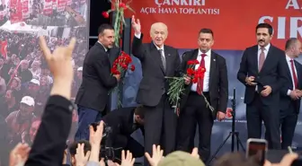 Bahçeli: 'Kılıçdaroğlu Kürt kökenli kardeşlerimizin terörist muamelesi gördüğünü iddia etmiştir. Bu iddia düşman iddiasıdır'