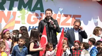 Bandırma Belediyesi'nin Geleneksel Uçurtma Şenliği Çocukları Eğlendirdi