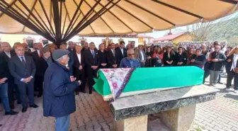Kılıçdaroğlu'nun halası son yolculuğuna uğurlandı