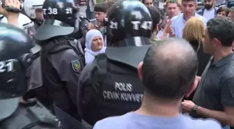 Diyarbakır Merkezli 21 İldeki Gözaltılara Yönelik Protestoya Polis Müdahale Etti