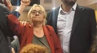 Üç Polisin Yargılandığı 'Çıplak Arama' Davası 5 Ekim'e Ertelendi... Mücella Yapıcı'nın Avukatı: 'Tanık Olarak Dinlenmek İstiyorum'