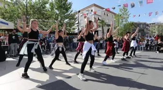 Narlıdereli Çocuklar, 23 Nisan Şenliği'nin Tadını Çıkardı