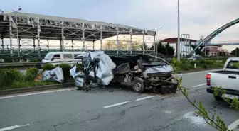 Rize'de hurdaya dönen aracın sahibi yaralandı