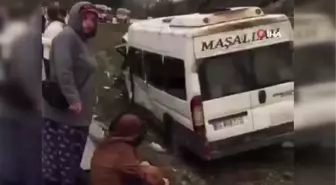 Ankara'da işçi servisi ve otomobil çarpıştı: 3 ölü 20 yaralı