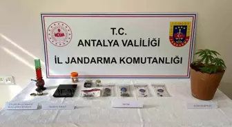 Antalya'da Tatil Beldelerinde Uyuşturucu Ticareti Yapmaya Hazırlanan 16 Şüpheli Yakalandı