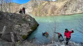 Tunceli'de kayıp 3 kişi için arama çalışmaları 8. gününde