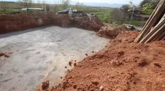 Elazığ'da deprem mağduru aile, 3 yıldır yeni evlerinin yapılmasını bekliyor