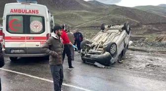 Hakkari'de trafik kazası: 1'i ağır 5 yaralı