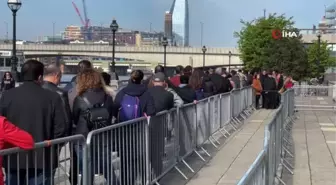 İngiltere'deki Türk seçmenlerden sandığa yoğun ilgi