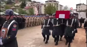 Şehit Jandarma Astsubay Üstçavuş Mehmet Gündüz son yolculuğuna uğurlandı