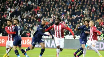 Spor Toto Süper Lig: DG Sivasspor: 1 Fenerbahçe: 3 (Maç sonucu)