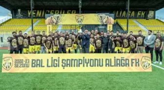 Aliağaspor FK, Bölgesel Amatör Ligi şampiyonluğunu kutladı