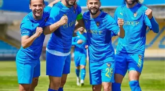 Bucaspor 1928, Zonguldak Kömürspor'u mağlup ederek zirveyi takip ediyor