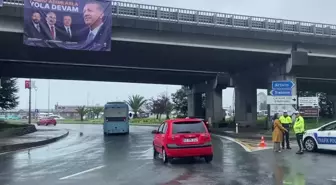 Cumhurbaşkanı Erdoğan'ın Rize mitingi öncesi CHP afişleri söküldü, tepki geldi