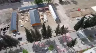 Kahramanmaraş'ta Depremzede Esnaflara Ahşap Çarşı