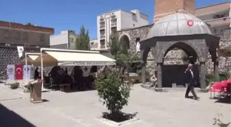 Bakan Yardımcısı Demircan, Cizre'de Ulu Cami ve Kırmızı Medrese'nin açılışını yaptı