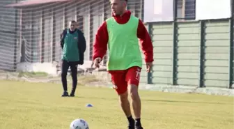 Karşıyaka'da kadroda operasyon: 3 oyuncu kadro dışı bırakıldı