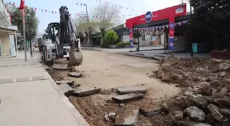 Menderes Belediyesi 44 Mahallede Yol ve Bakım Çalışmalarına Devam Ediyor