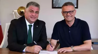 Giresunspor, İrfan Buz ile resmi sözleşme imzaladı