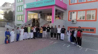 Kemer Belediyesi'nden judoculara ulaşım desteği