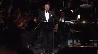 Tenor Murat Karahan İstanbul'da muhteşem bir konser verdi