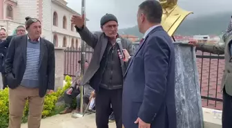 Bursalı Yurttaştan Tepki: 'Doktorlar Olmasaydı Benim Gelinim Şimdi Toprağın Altına Girecekti. Sağlıkçılar Giderse Gitsin... Sığır Gidiyor Sanki'