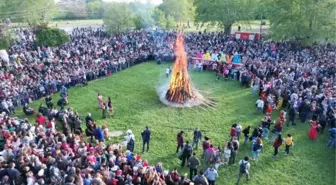 Edirne'de Kakava Coşkusu Ateşle Devam Etti