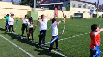 İlk yarışmalarından 9 madalya ile döndüler