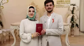 Nişan gecelerinin sabahında depreme yakalanan çiftin nikahını Başkan Kavuş kıydı