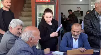 SOL Parti Artvin Milletvekili Adayı Özlem Akyürek Ardanuç'ta Vatandaşlarla Buluştu