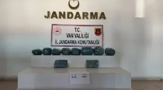 Van'da 2 kilo esrar ve 5,5 kilo skunk ele geçirildi