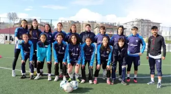 Van'da Kadın Futbol Takımı Şampiyon Oldu