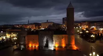 Yeğen Erkal'den 'Erzurum' klibi