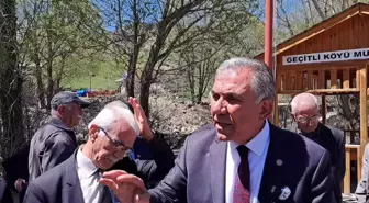 Eski CHP Milletvekili Ramazan Kerim Özkan Artvin'de seçim çalışmalarına katıldı