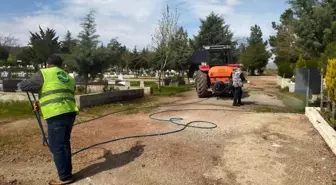 Gölbaşı'nda ilaçlama çalışmaları devam ediyor