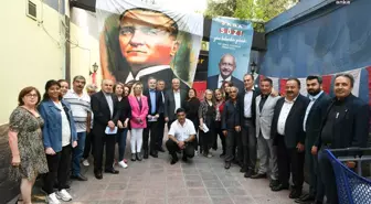 Karabağlar Belediye Başkanı Sandık Görevlileriyle Kahvaltıda Buluştu